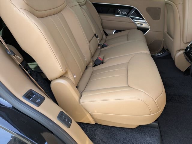 New 2026 Land Rover Range Rover Long Wheelbase SE image 17