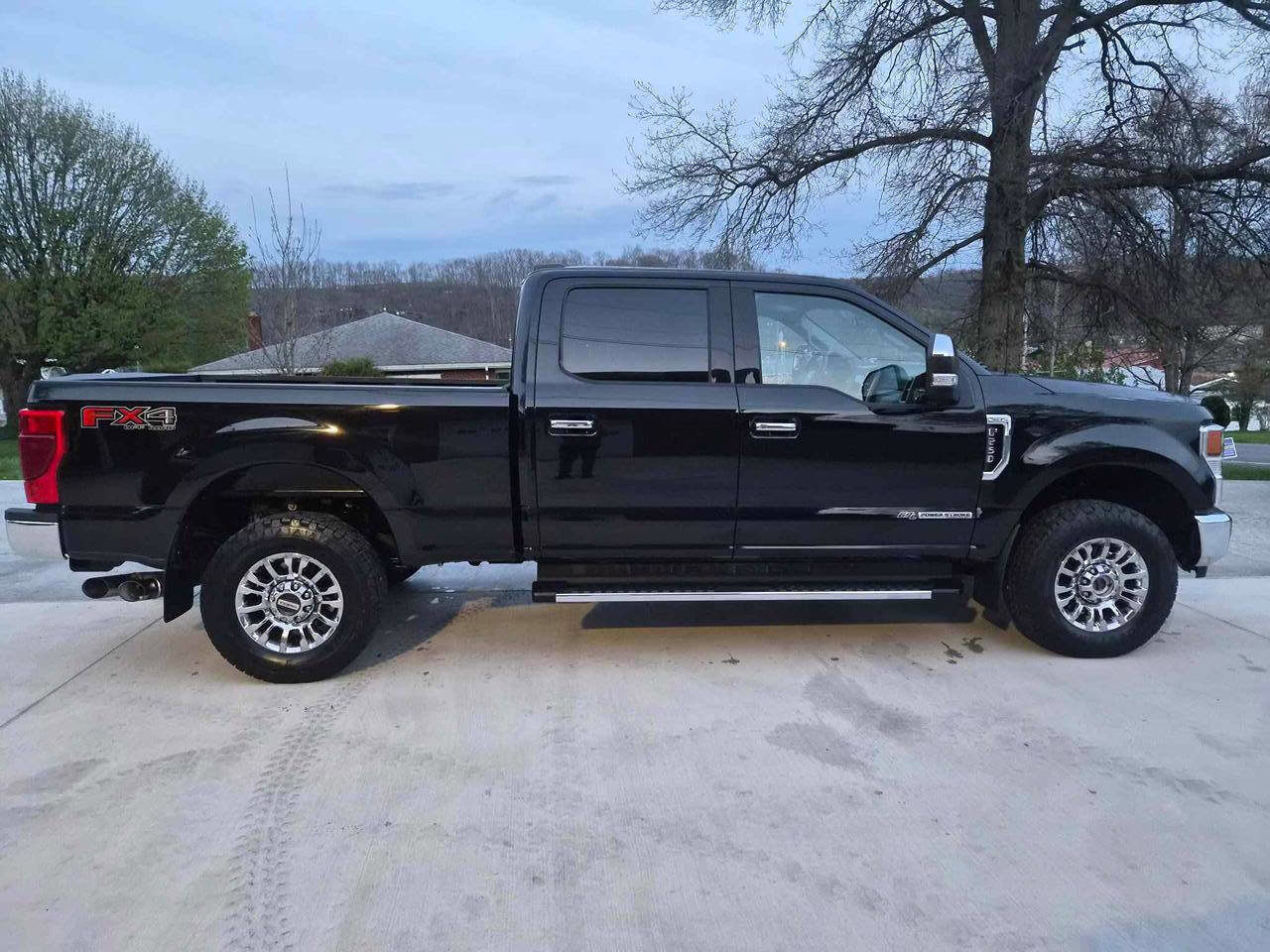 Used 2020 Ford F250 XLT w/ XLT Premium Package AWD/4WD image 7