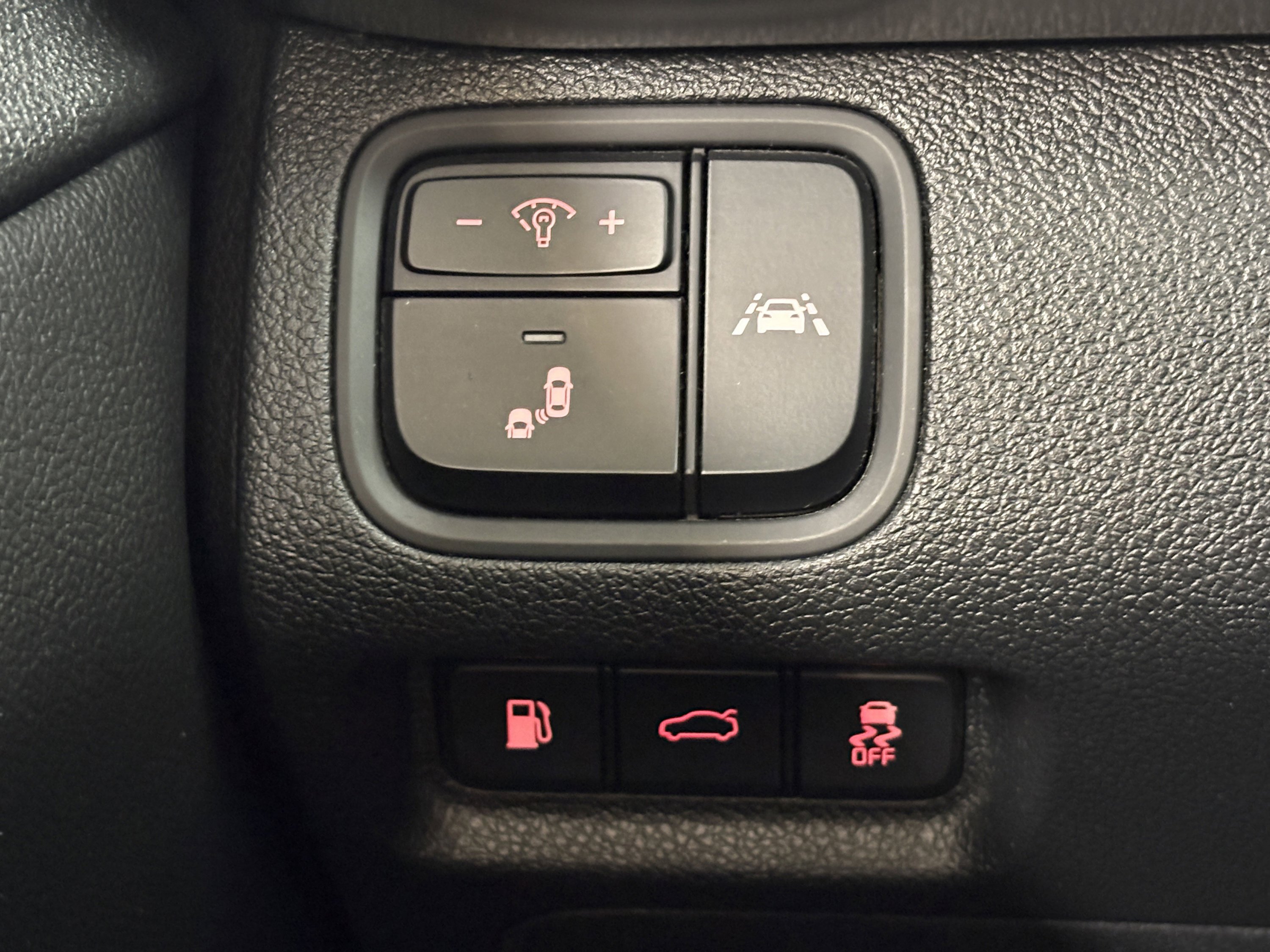 Used 2020 Kia Optima SE image 18