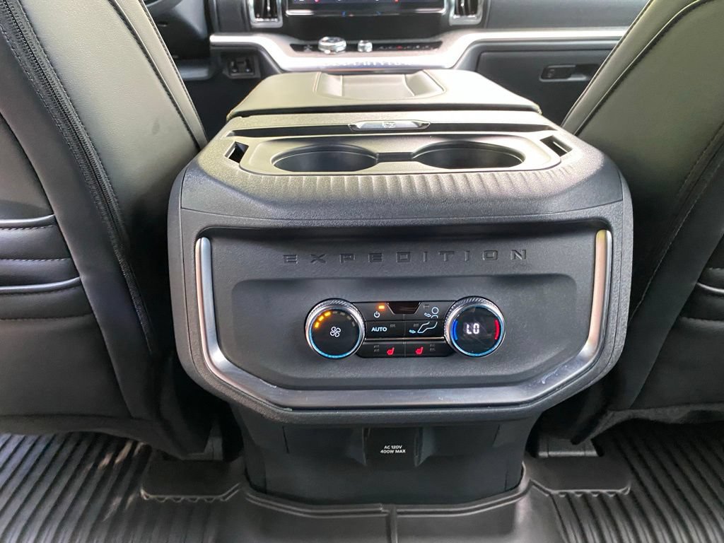Used 2025 Ford Expedition Tremor AWD/4WD image 31