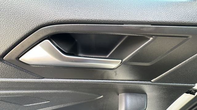 Used 2020 Volkswagen Jetta S w/ Driver Assistance Package image 30