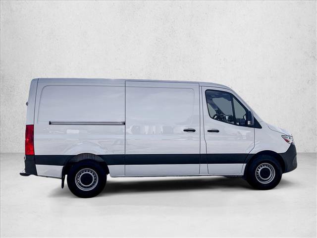 Used 2023 Mercedes-Benz Sprinter 2500 video 4