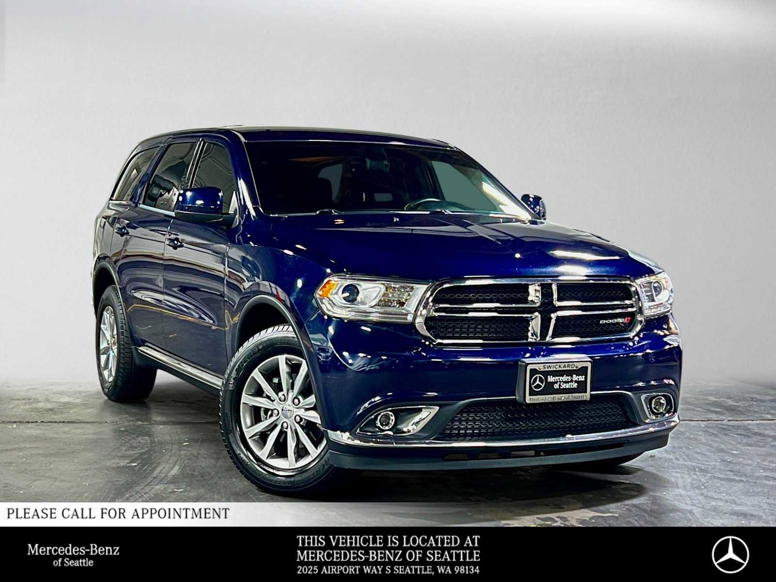 Used 2018 Dodge Durango SXT w/ 3rd Row Seating Group AWD/4WD image 1