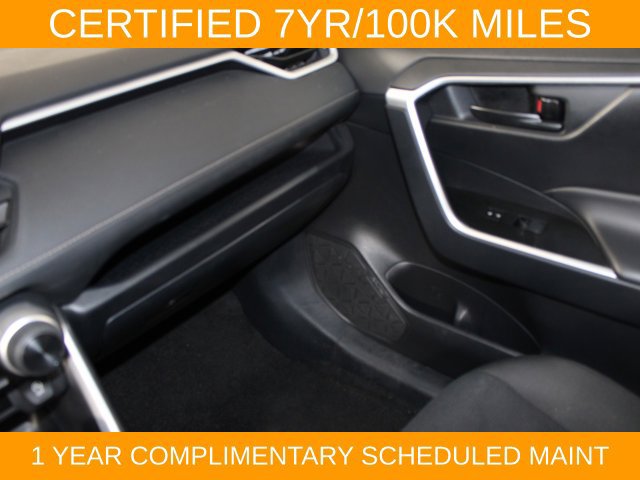 Used 2025 Toyota RAV4 LE AWD/4WD image 16