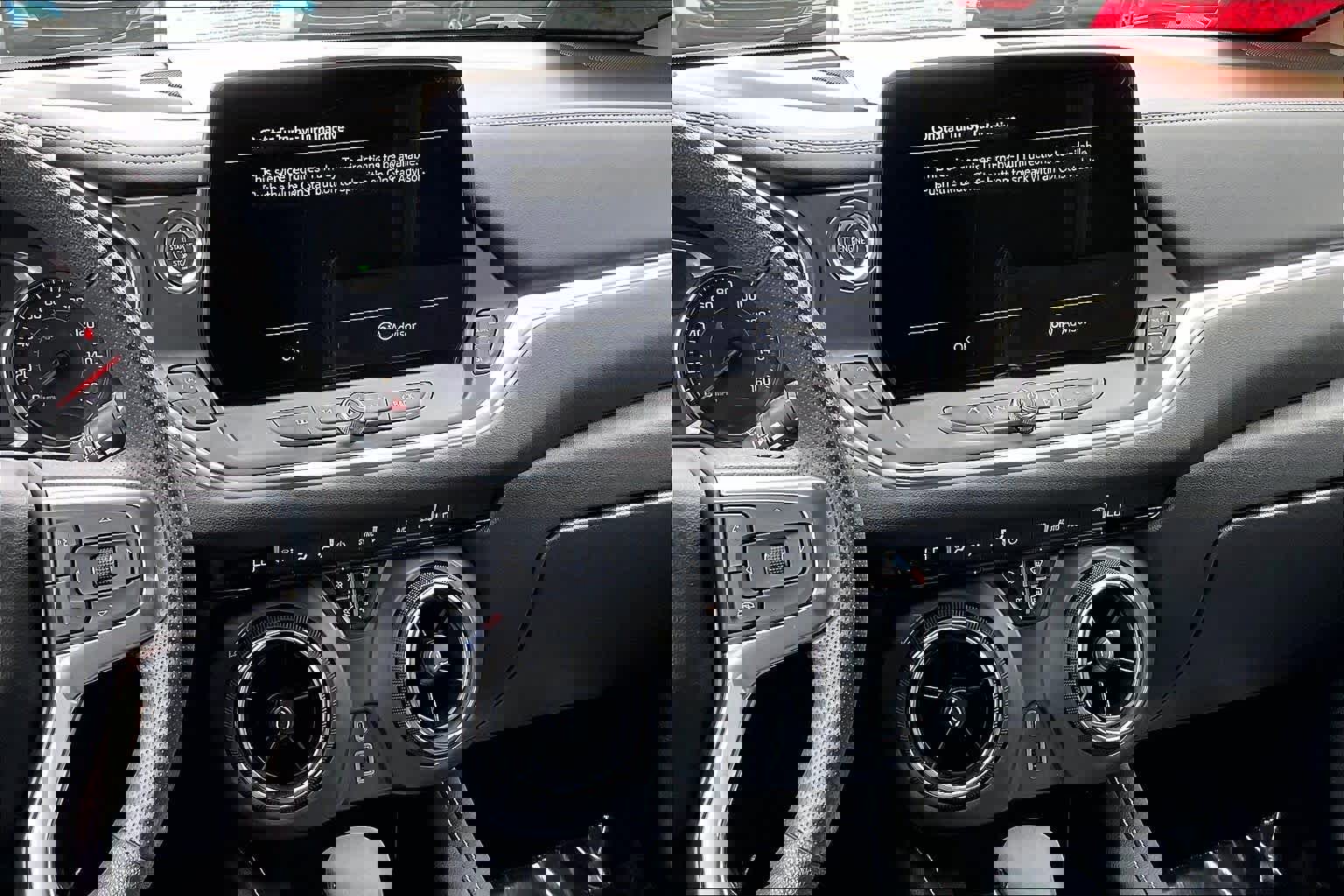 Used 2023 Chevrolet Blazer LT image 7