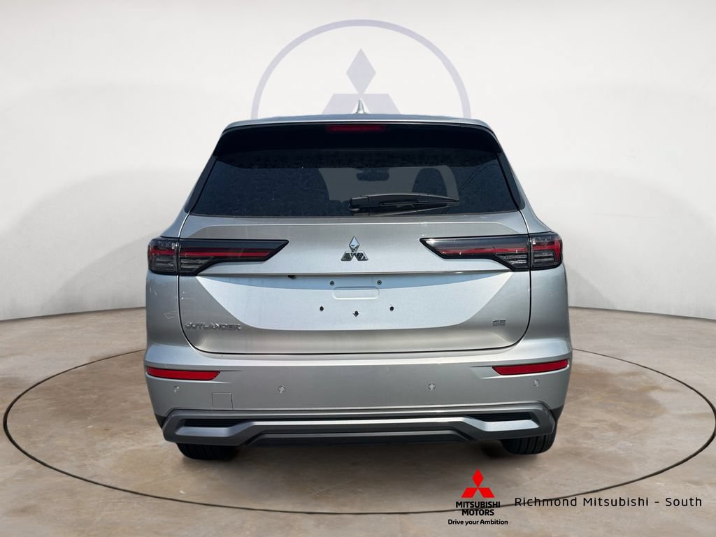 New 2026 Mitsubishi Outlander SE FWD image 4
