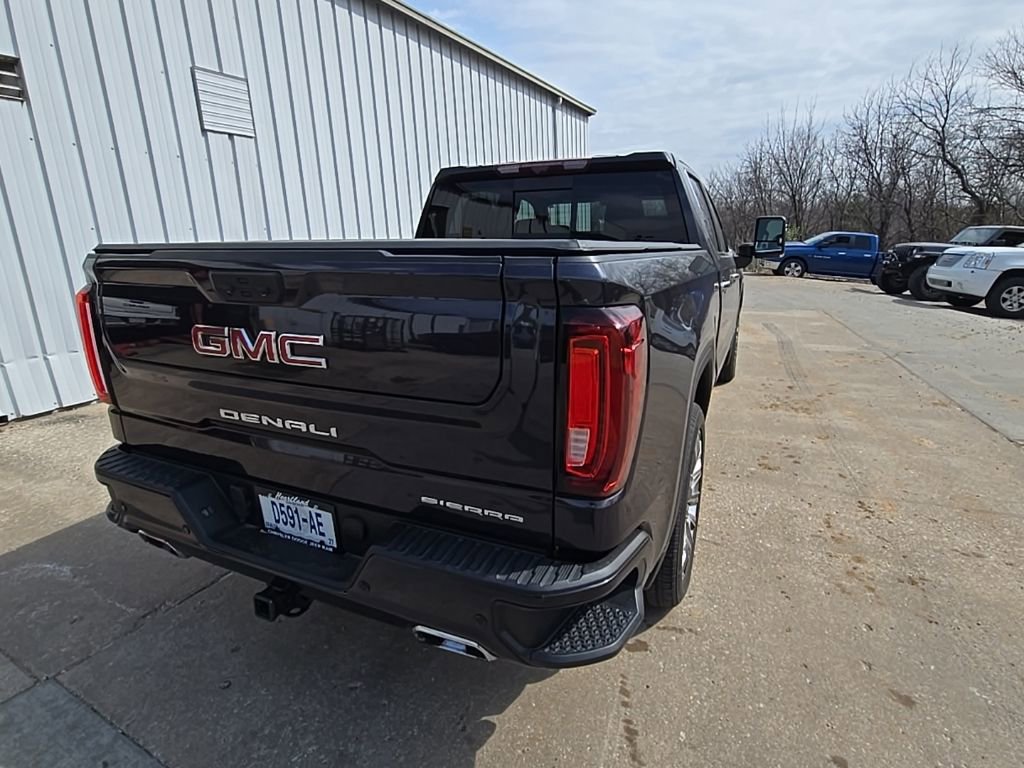Used 2024 GMC Sierra 1500 Denali w/ Denali Reserve Package AWD/4WD image 7