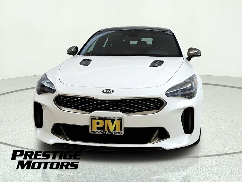 Used 2021 Kia Stinger GT2 image 2