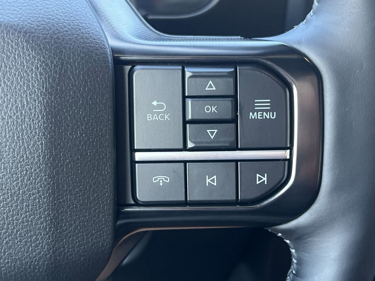 New 2026 Ford F250 Platinum w/ FX4 Off-Road Package image 32