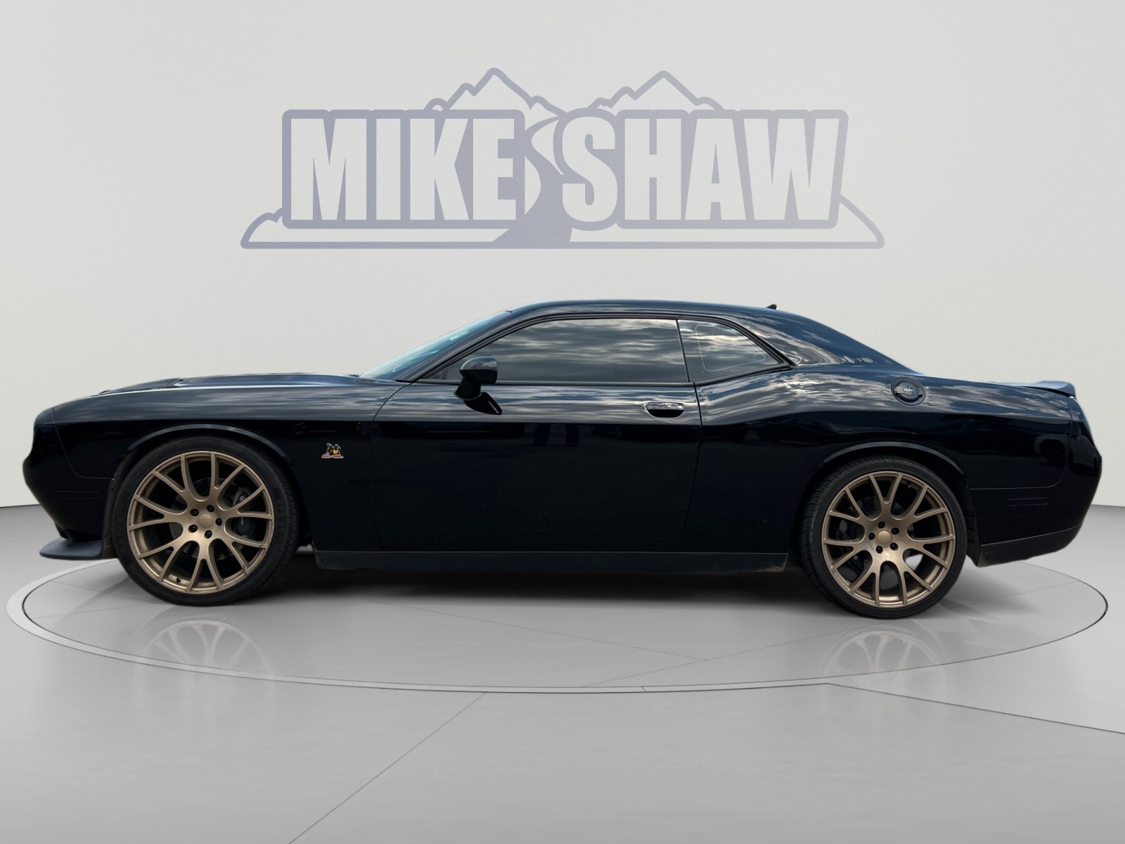 Used 2016 Dodge Challenger R/T Scat Pack w/ Leather Interior Group RWD image 2
