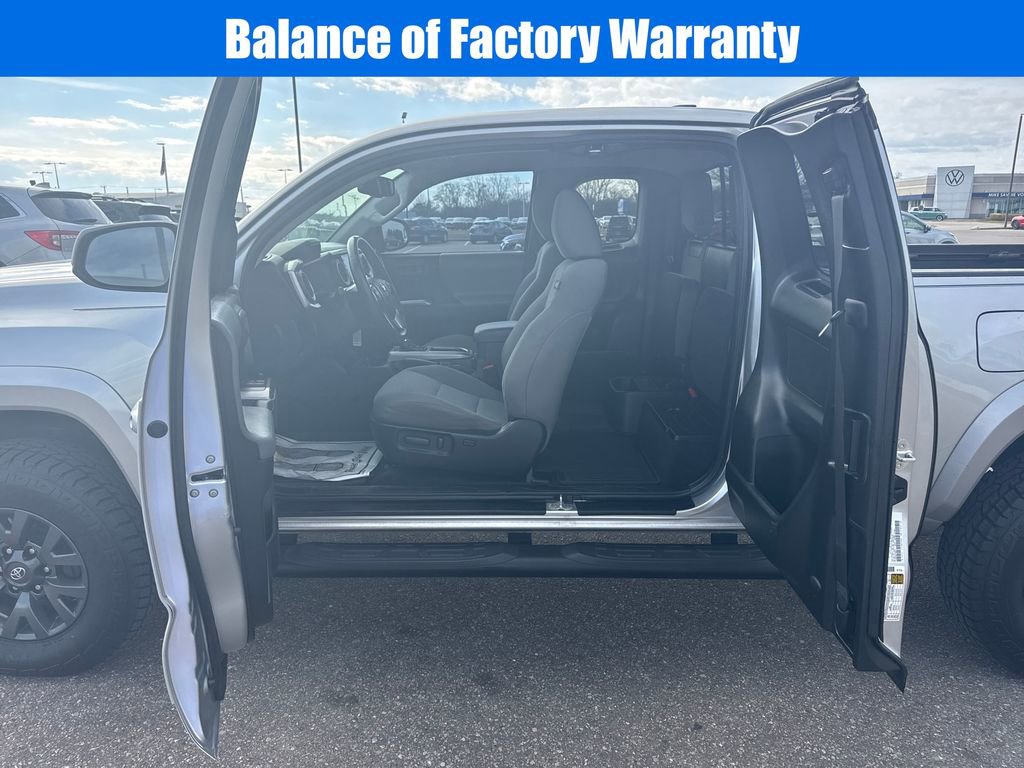 Used 2022 Toyota Tacoma SR5 image 18