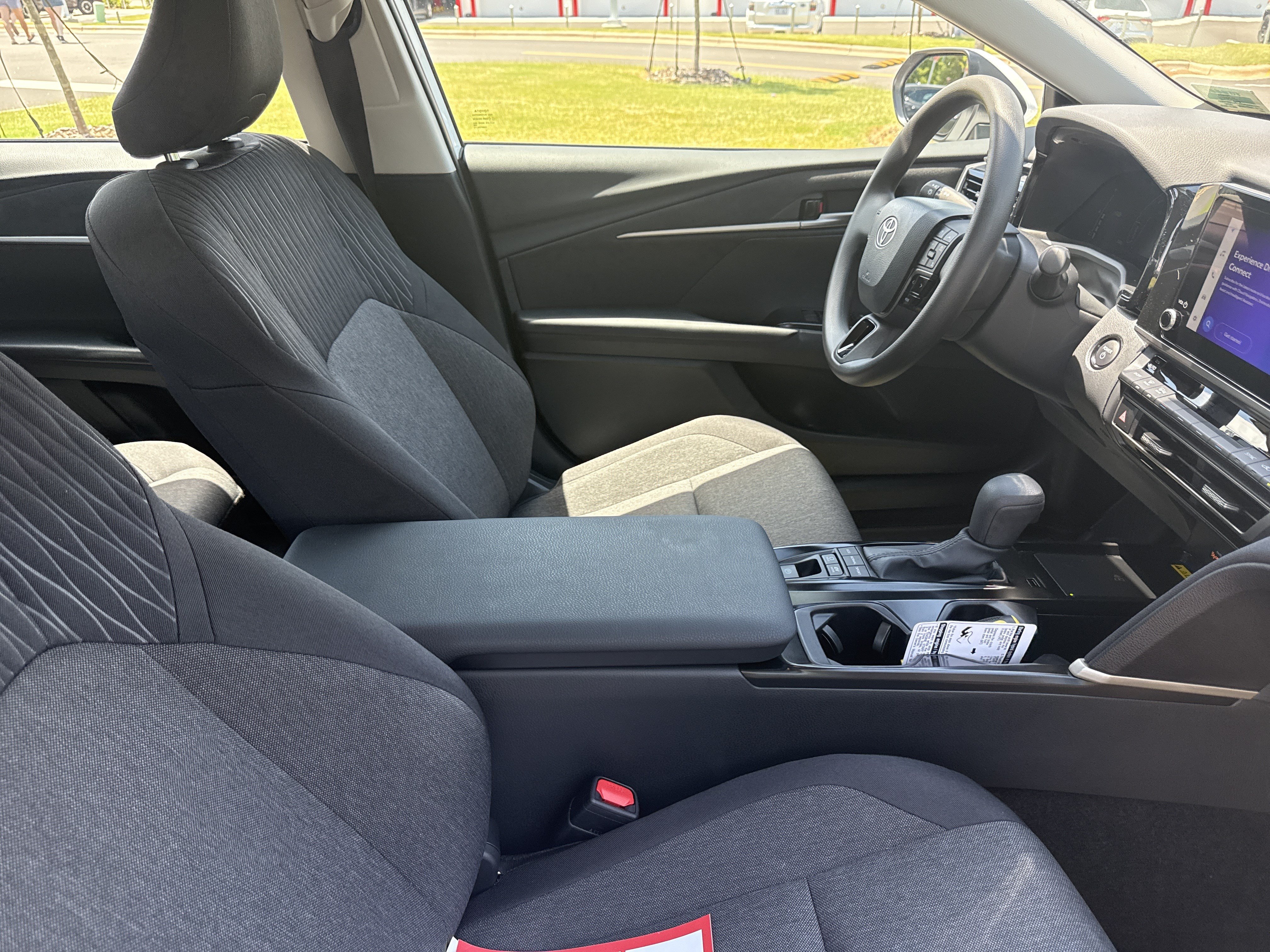 Used 2026 Toyota Camry LE w/ Convenience Package FWD image 32