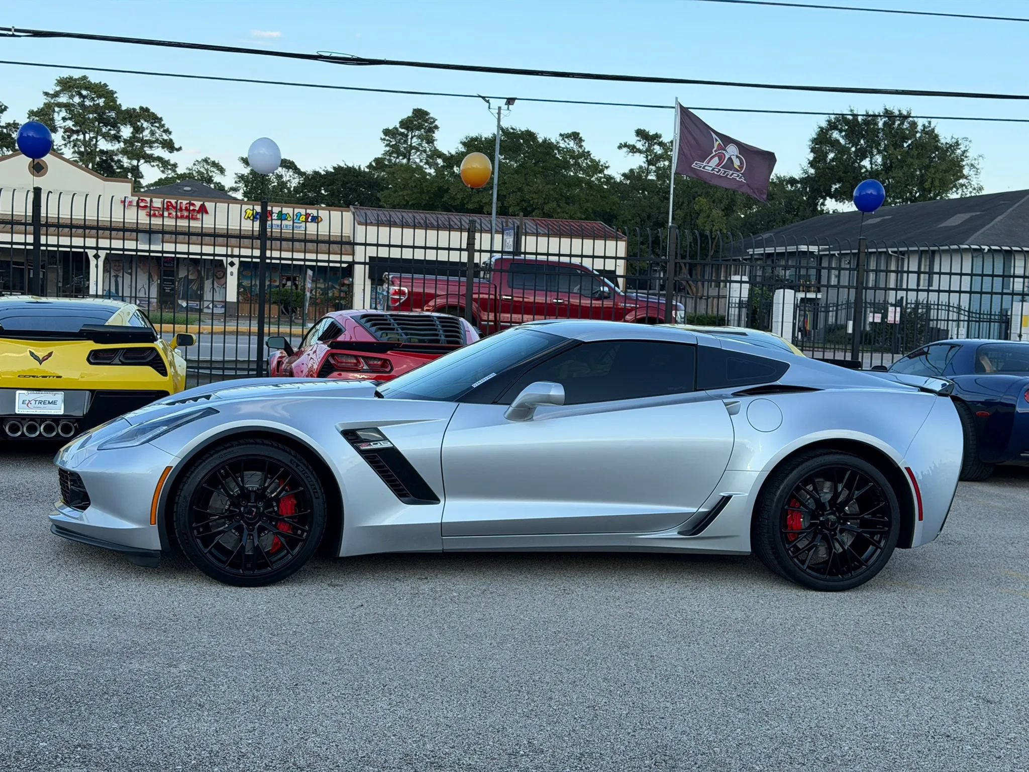 Used 2016 Chevrolet Corvette Z06 w/ 2LZ Preferred Equipment Group RWD image 8