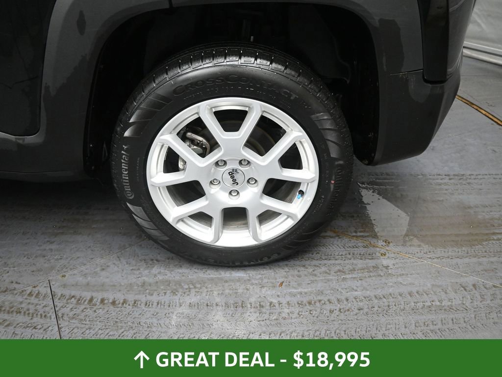 Used 2023 Jeep Renegade Latitude AWD/4WD image 15