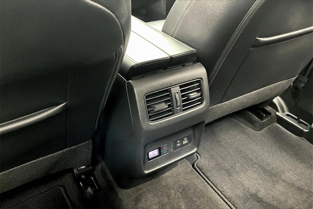 Used 2022 Nissan Rogue SL w/ SL Premium Package image 33