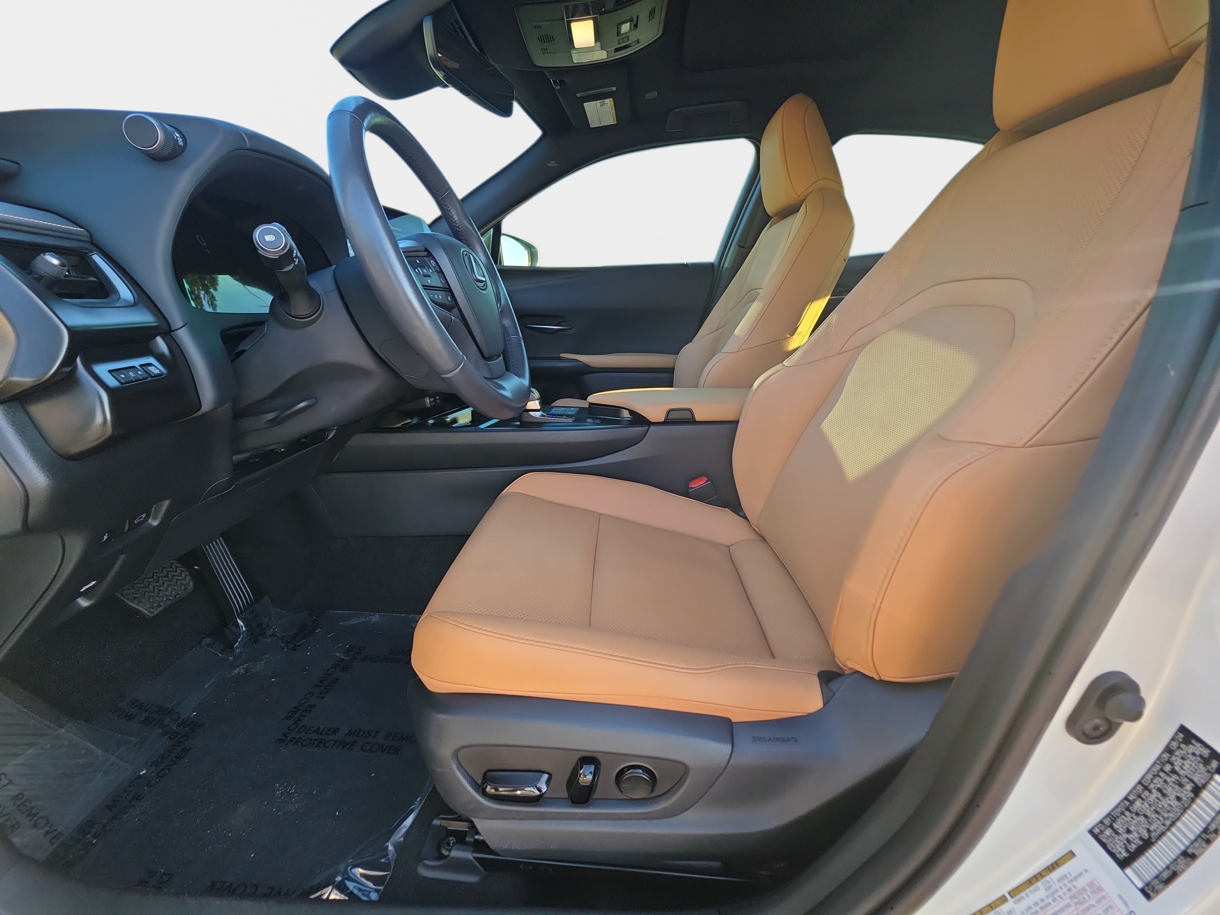 Used 2025 Lexus UX 300h FWD w/ Accessory Package (Z1) image 15