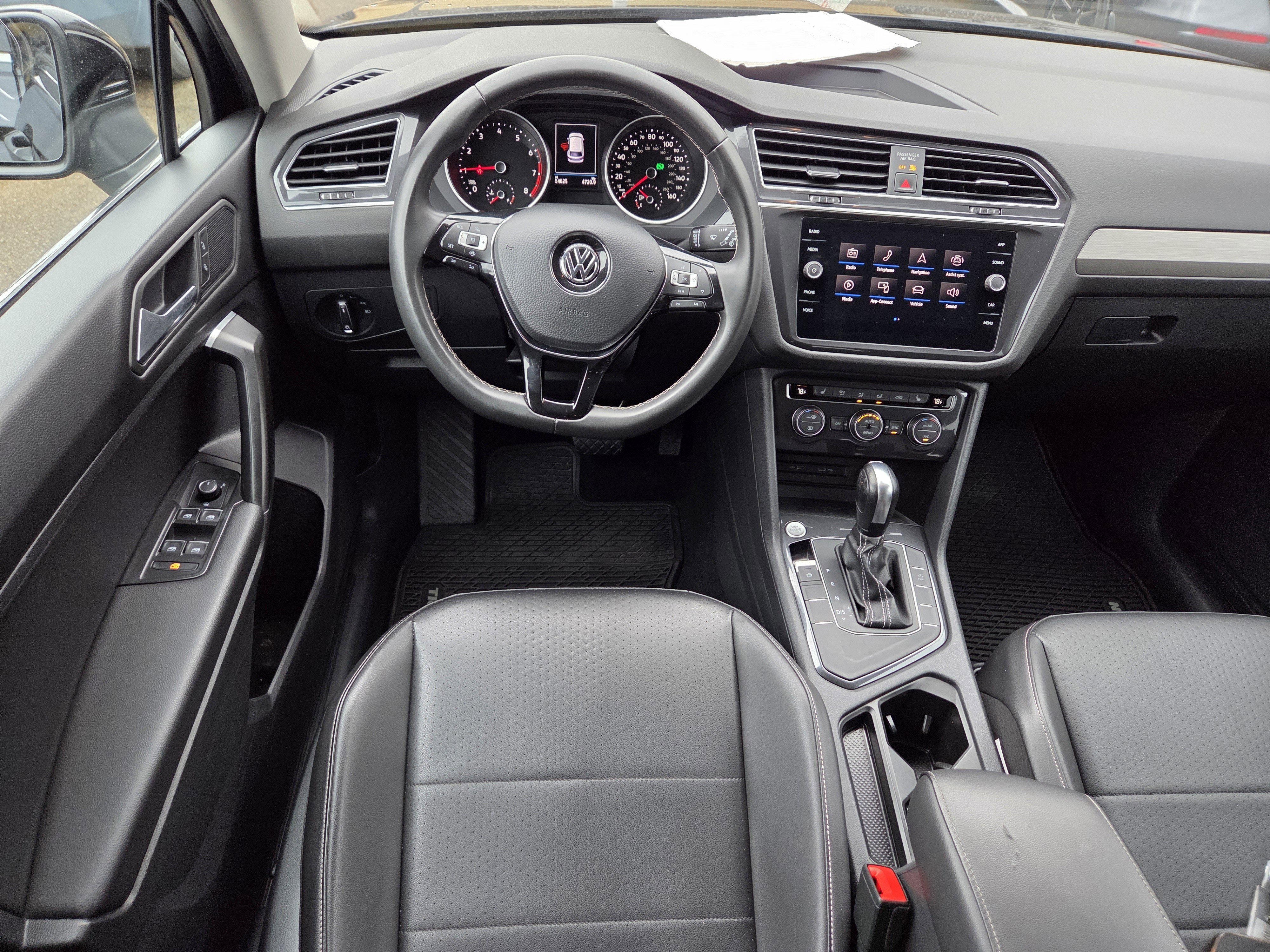 Used 2021 Volkswagen Tiguan SE image 7