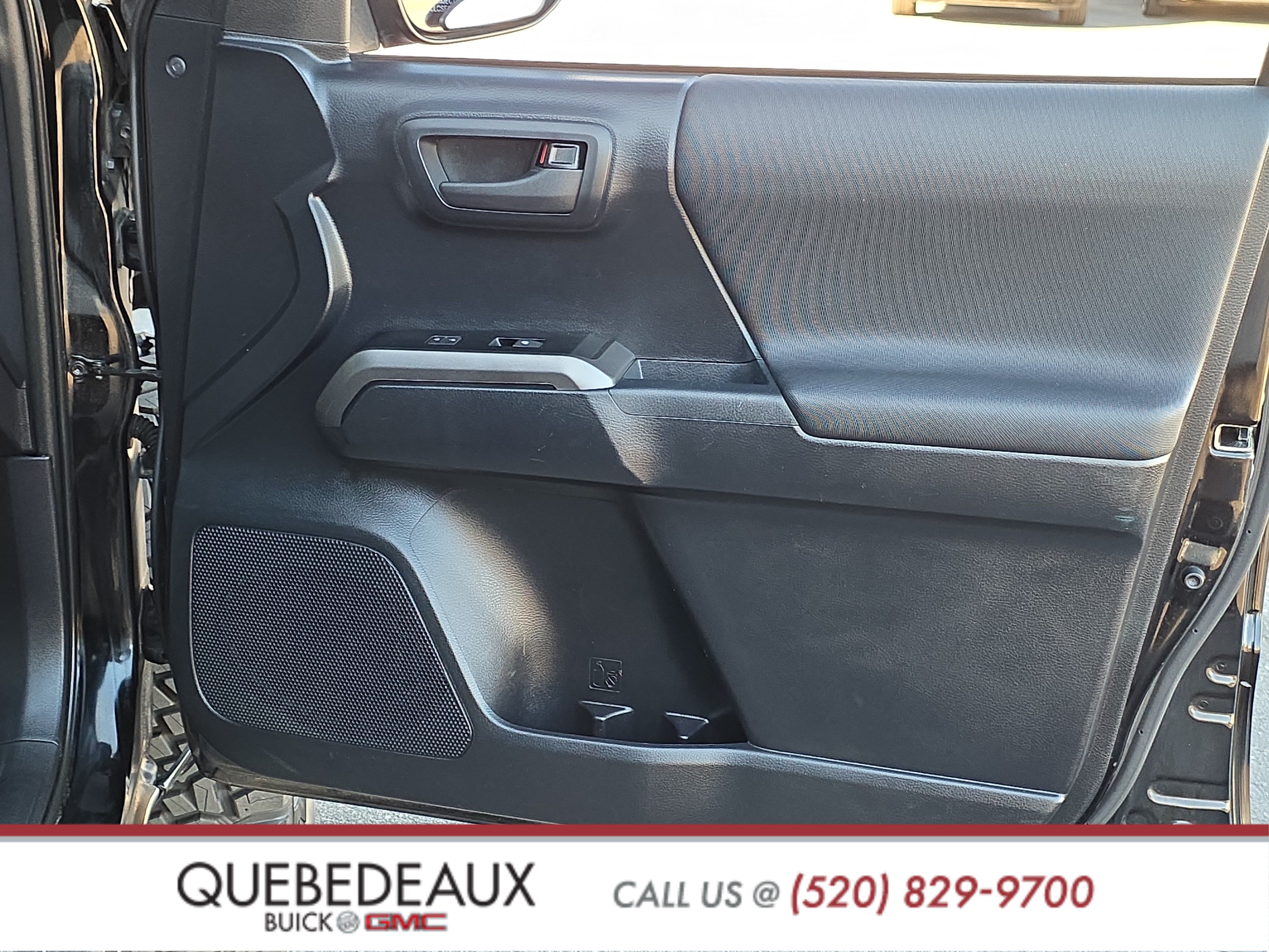 Used 2019 Toyota Tacoma TRD Off-Road AWD/4WD image 28