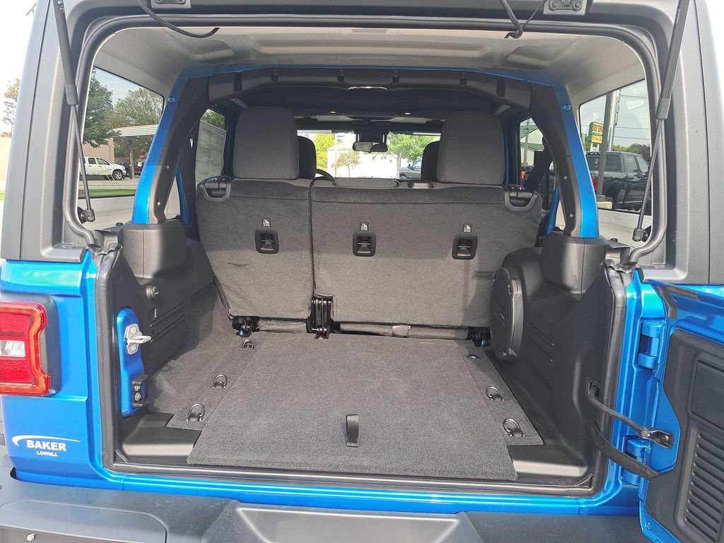 New 2025 Jeep Wrangler Unlimited Rubicon w/ Steel Bumper Group image 12