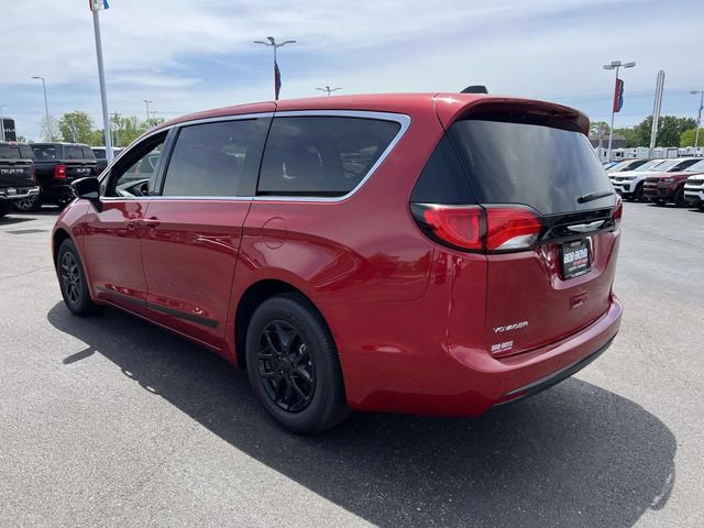 New 2026 Chrysler Voyager LX FWD image 5