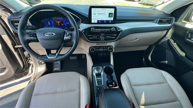 Used 2022 Ford Escape SEL w/ Technology Package image 18