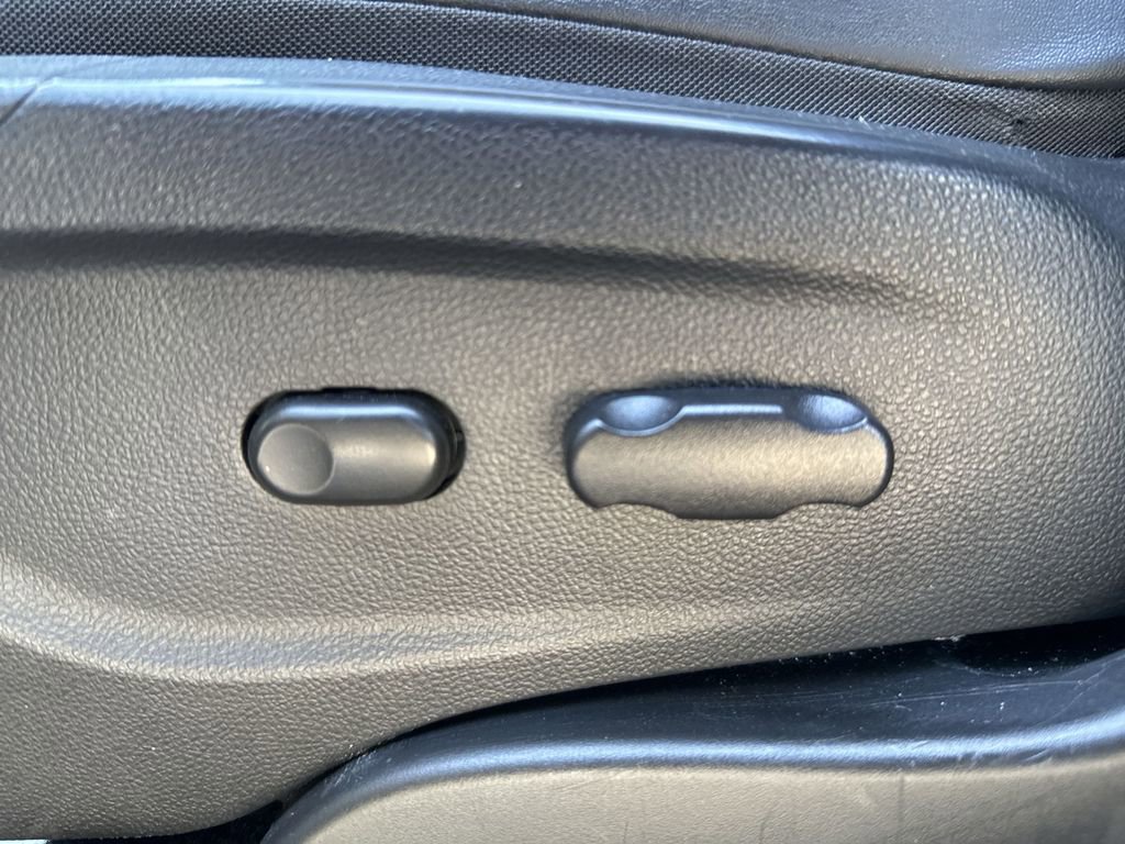 Used 2019 Buick Encore Preferred image 12