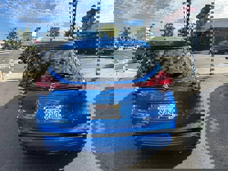 Used 2021 Nissan Kicks SV image 16