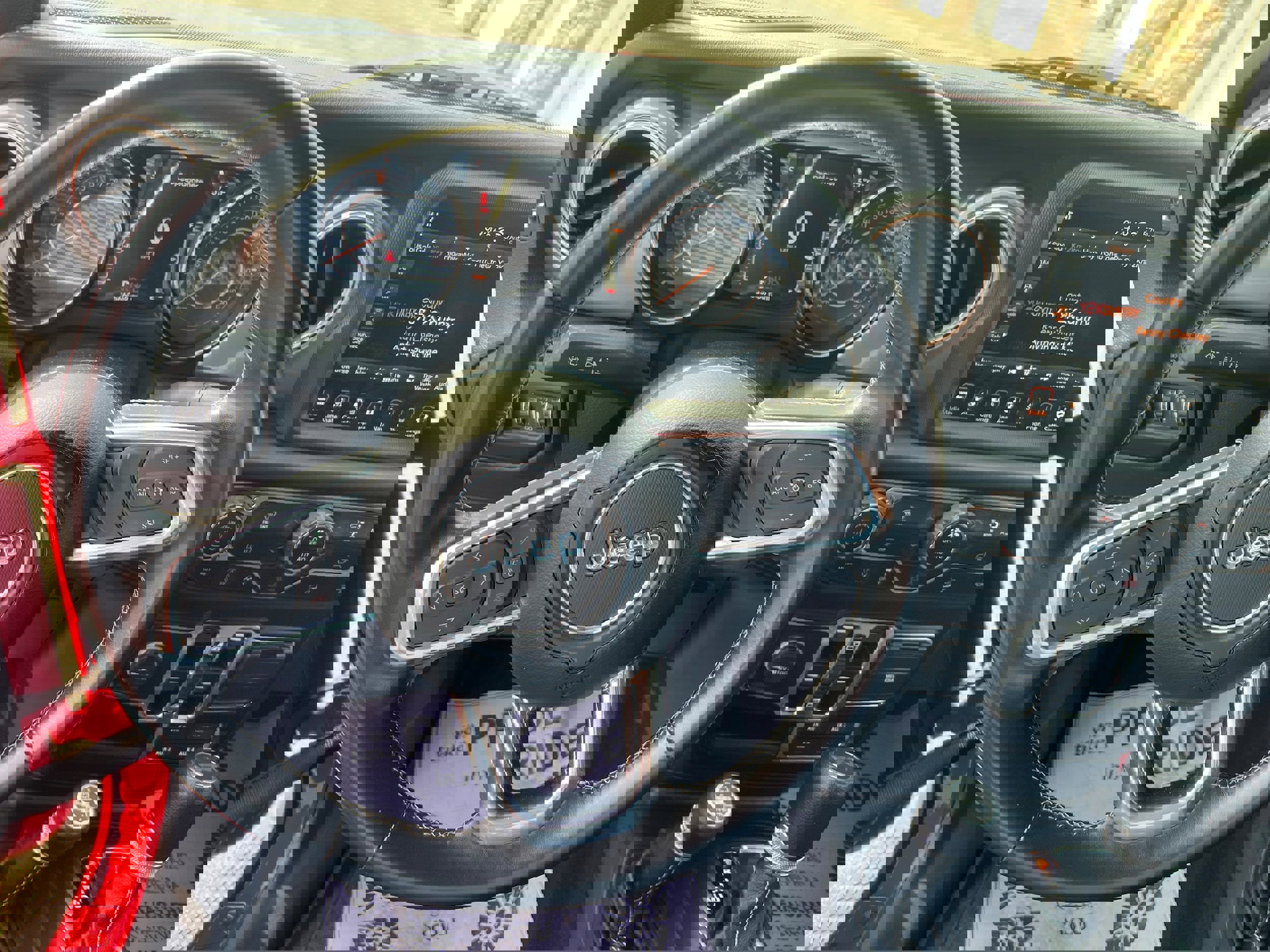 Used 2020 Jeep Wrangler Unlimited Sahara image 15