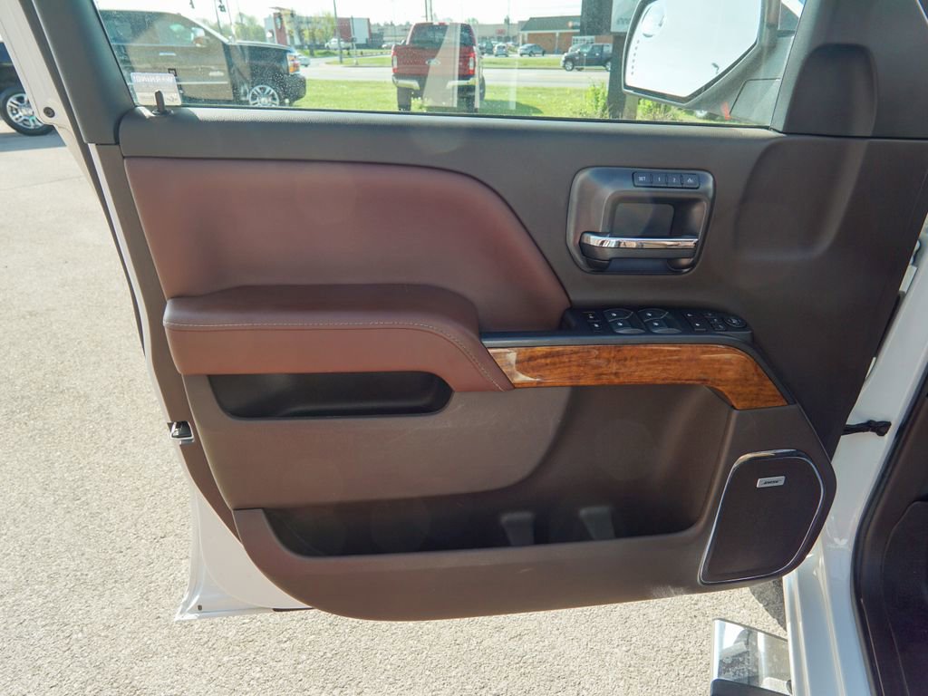 Used 2018 Chevrolet Silverado 1500 High Country image 15