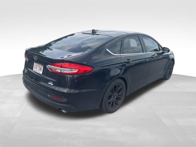 Used 2019 Ford Fusion SE FWD image 5