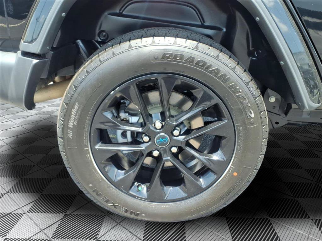 Used 2024 Jeep Wrangler Unlimited Sahara AWD/4WD image 29