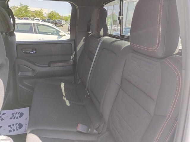 Used 2025 Nissan Frontier PRO-4X w/ Pro Convenience Package AWD/4WD image 10