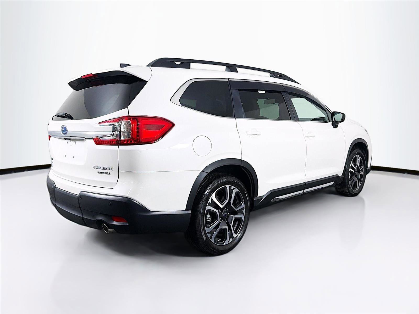 Certified 2024 Subaru Ascent Limited image 7