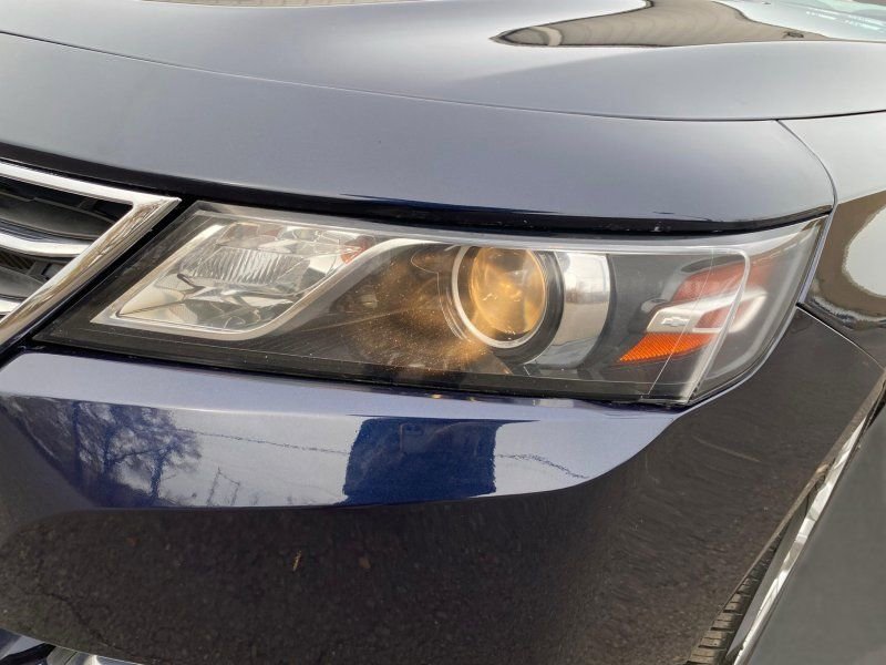 Used 2017 Chevrolet Impala LT w/ Convenience Package image 11