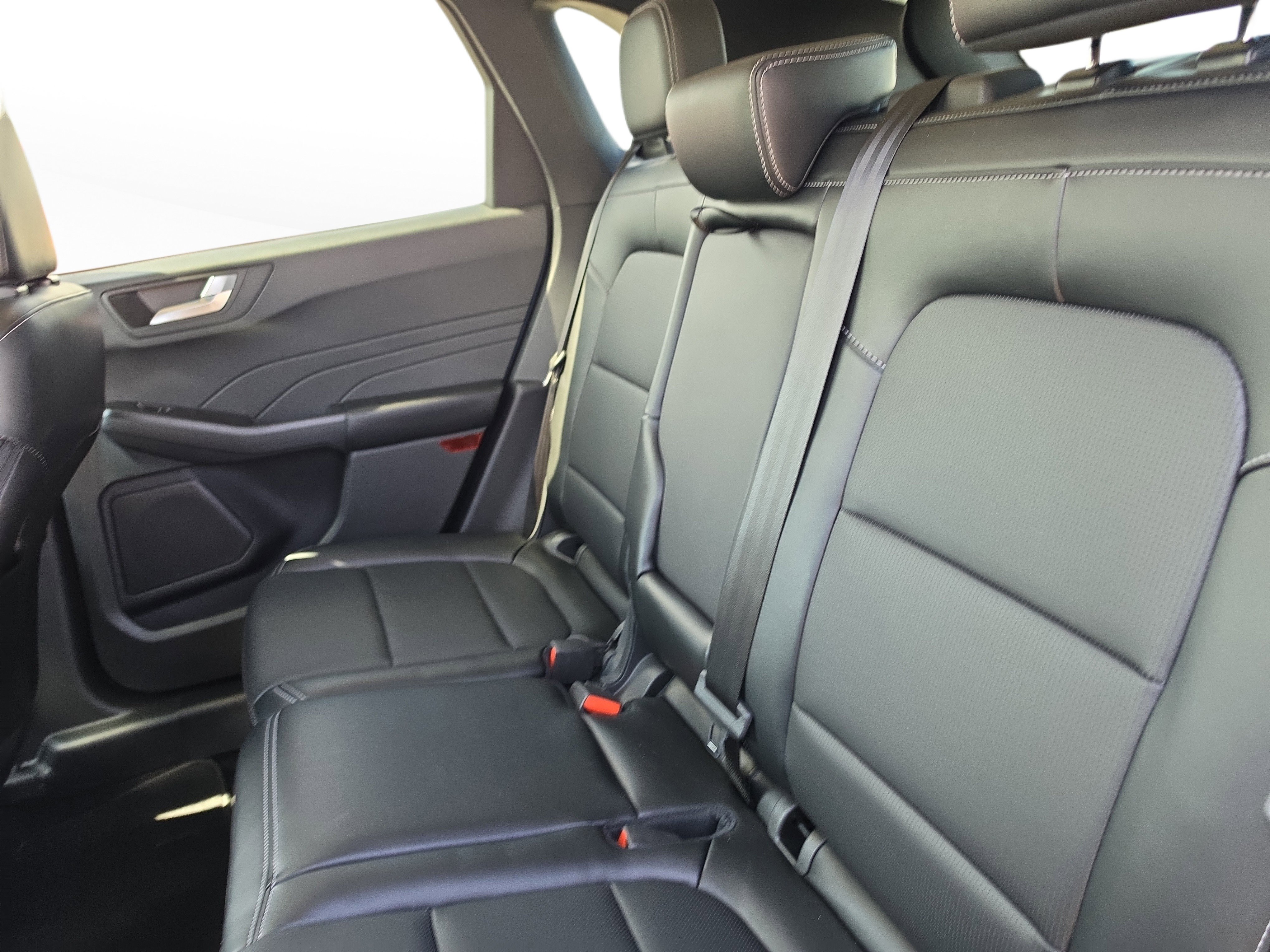 Used 2024 Ford Escape Platinum image 11