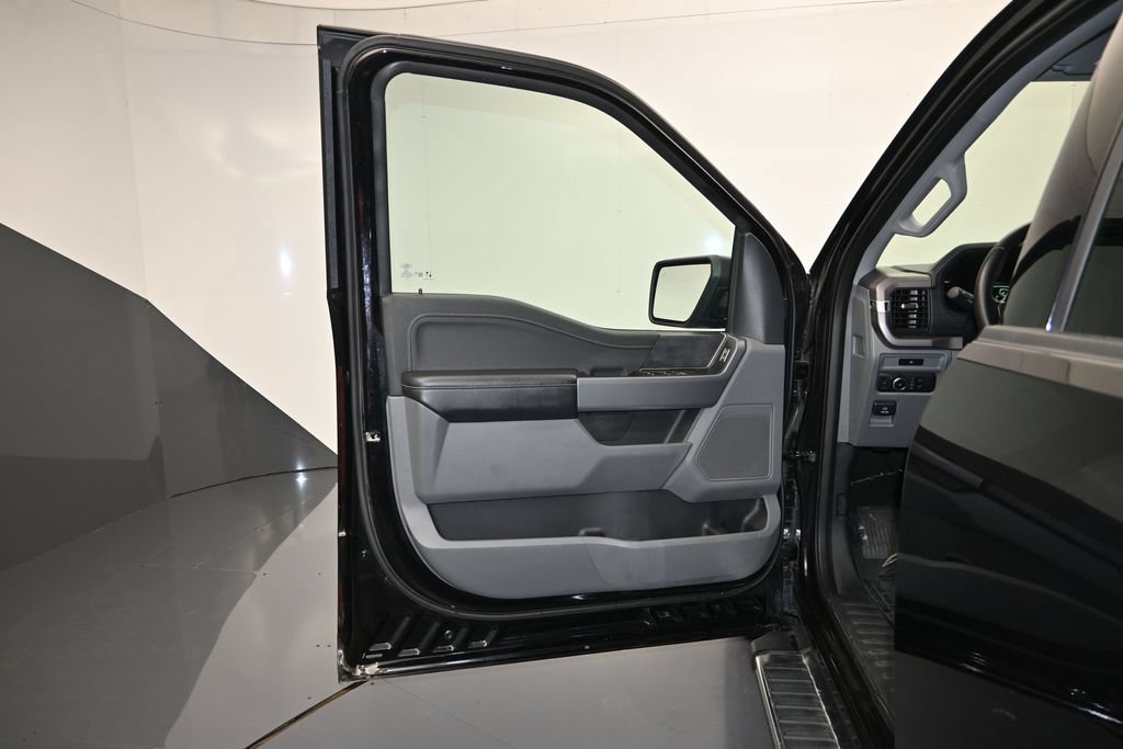 Used 2025 Ford F150 XLT w/ Equipment Group 301A Standard RWD image 10