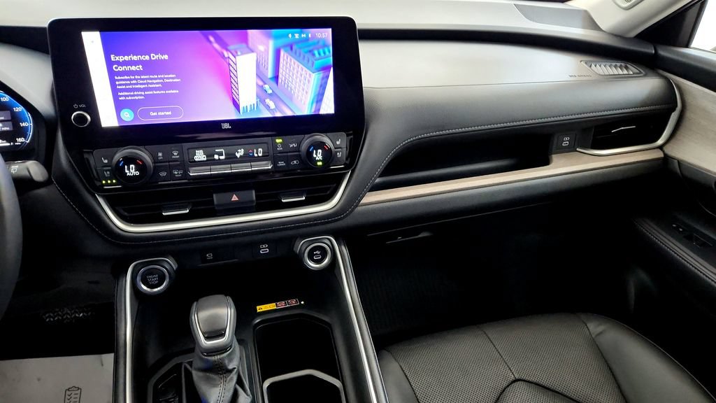 Certified 2024 Toyota Grand Highlander AWD image 31