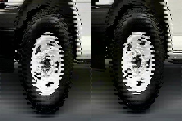 New 2025 Chevrolet Express 3500 w/ Driver Convenience Package image 11