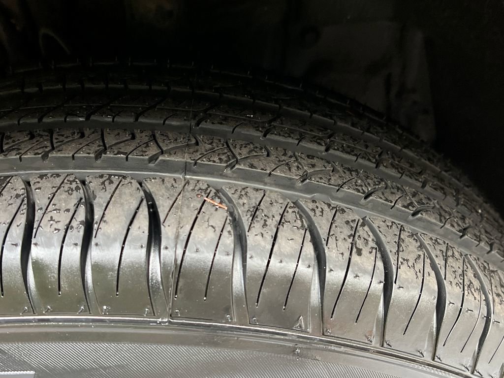 Used 2022 Toyota RAV4 LE image 24