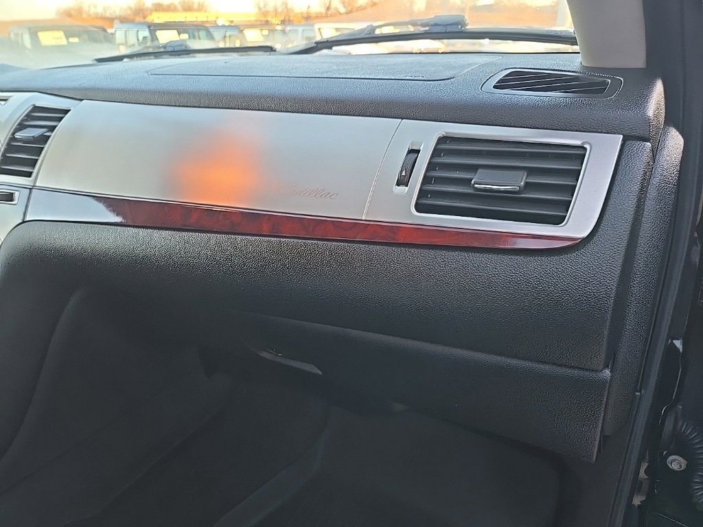 Used 2007 Cadillac Escalade EXT w/ Information Package image 89