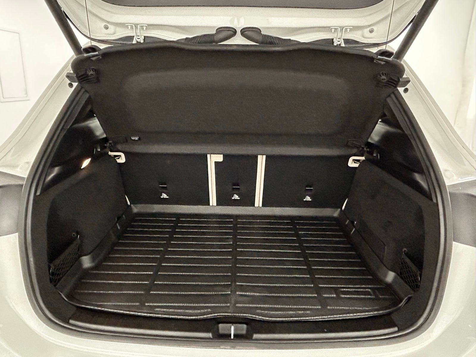 Used 2025 Mercedes-Benz GLA 250 4MATIC image 36