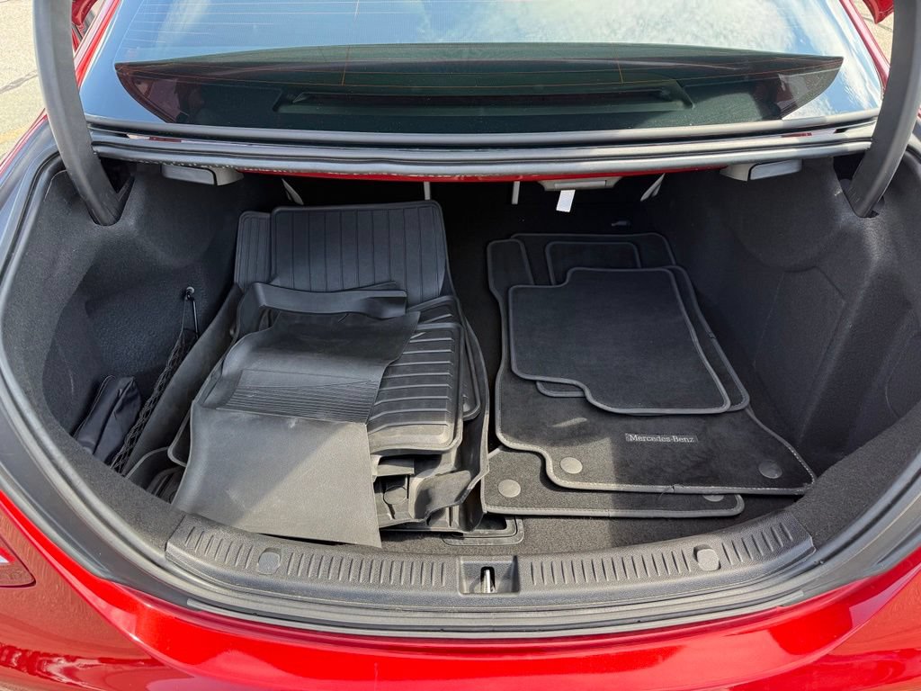 Used 2018 Mercedes-Benz E 300 4MATIC image 34