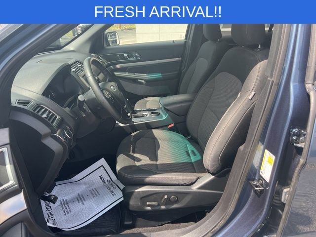 Used 2019 Ford Explorer XLT w/ Equipment Group 201A image 10