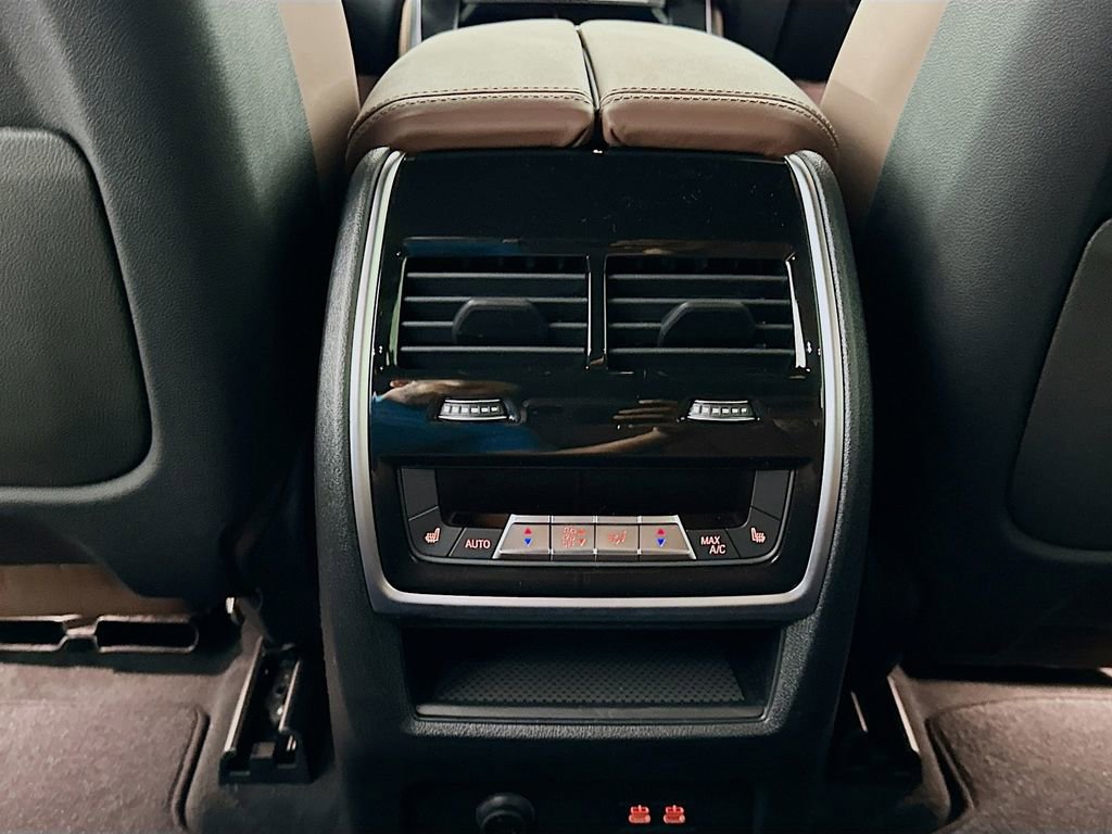 New 2026 BMW X5 M60i image 18