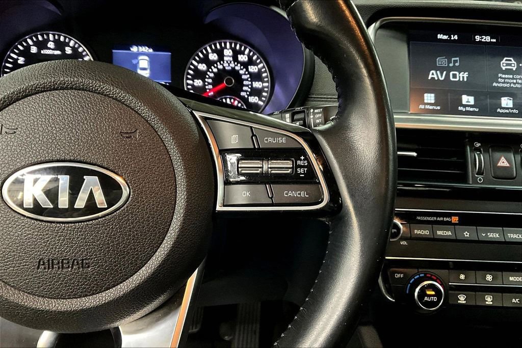 Used 2019 Kia Optima S image 11