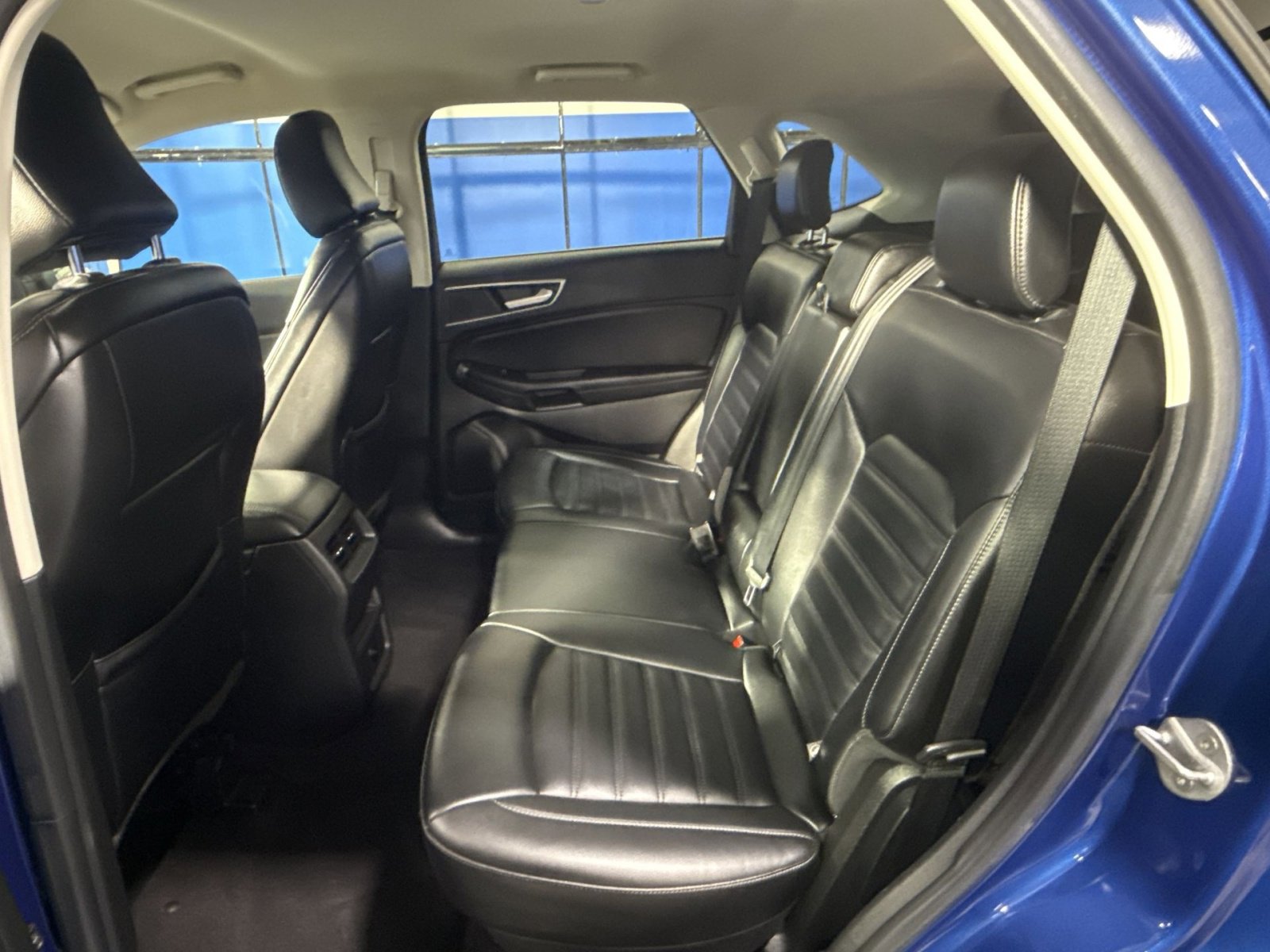 Used 2023 Ford Edge SEL image 28