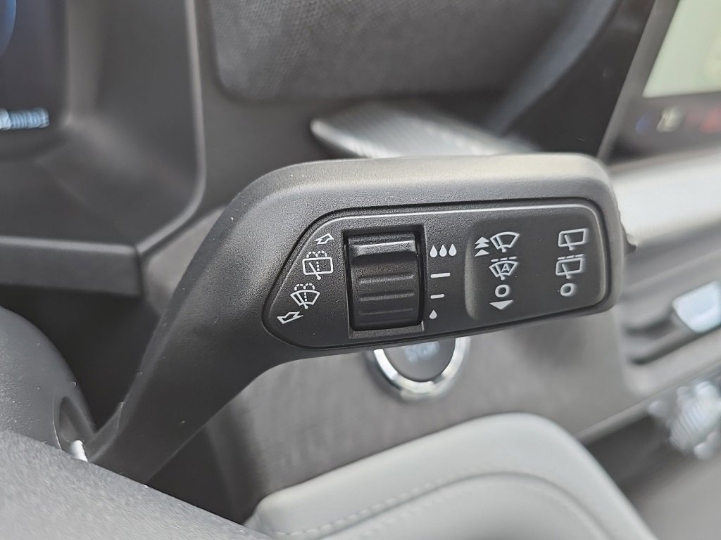 New 2026 Ford Explorer Platinum image 25