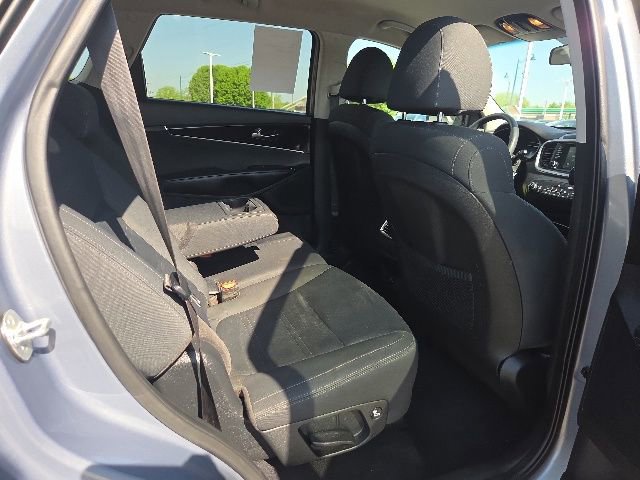 Used 2020 Kia Sorento LX image 50