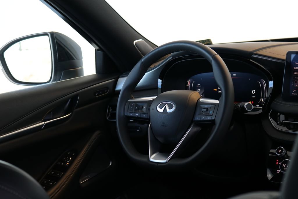 Certified 2025 INFINITI QX60 Luxe w/ Black Edition image 39