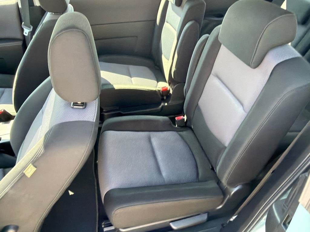Used 2006 MAZDA MAZDA5 Sport w/ Popular Equipment Pkg FWD image 12